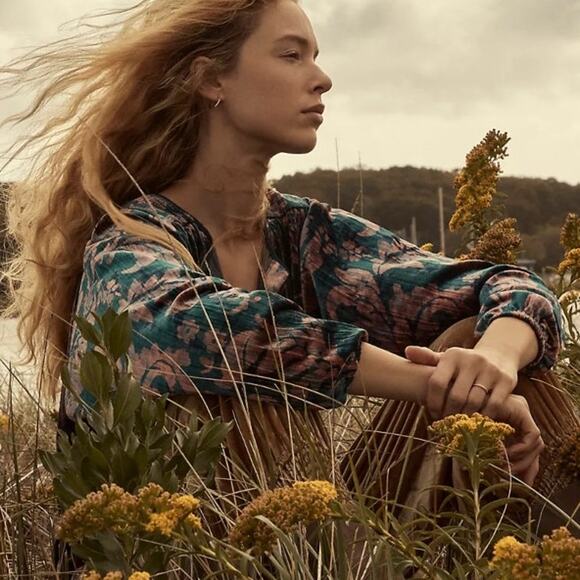 Anthropologie Faustine Velvet Peasant Top Womens Size Small Floral Oversized - Picture 4 of 12